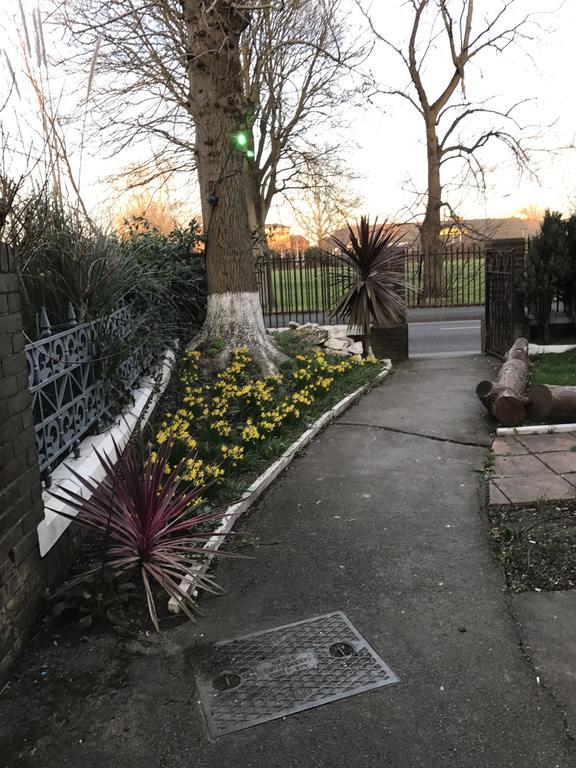 A Gosport Inn エクステリア 写真